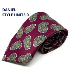 DANIEL STYLE UNITネクタイ　赤紫　ペイズリー　絹100% 伊製
