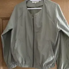 grove ノーカラーブルゾン　ノーカラージャケット　薄手　Mサイズのサムネイル