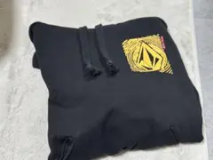 VOLCOM フード付きパーカー※最終値下げのサムネイル