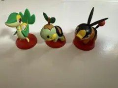 ポケモン　チョコエッグ　旅立ちの3匹　ツタージャ ポカブ ナエトル