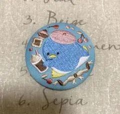 サンリオ 刺繍缶バッジ タキシードサムBiscuit