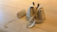 Charles & Keith ショルダーバッグ ホワイトのサムネイル