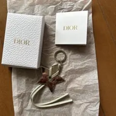 Dior 星型チャーム