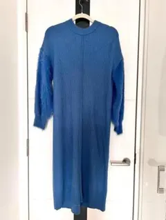 ディスコート ブルーニットワンピース　膝下ワンピース