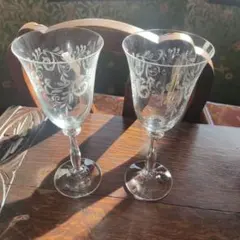 ボヘミアクリスタル　ワイングラス　模様入り　250ml　２個組