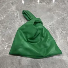 Item thumbnail for item 19edcc44-d5ac-41b9-8d60-6ac519aa6002