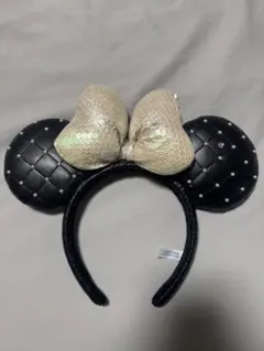 ディズニー カチューシャ 黒とゴールド