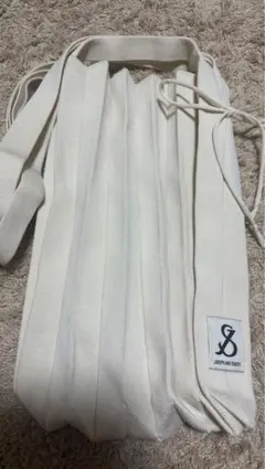 JOSEPH AND STACEYホワイト プリーツニットショルダーバッグ