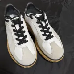 オニツカ　スニーカー