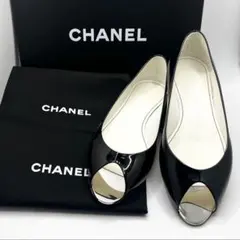 CHANEL 黒エナメル オープントゥパンプス 23.5cm 極美品のサムネイル