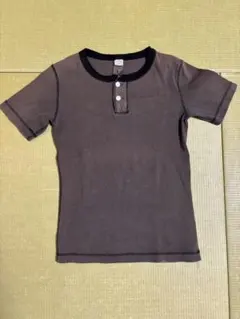 BARNS OUTFITTERS ヘンリーネック　Tシャツ　Mサイズのサムネイル