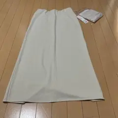 新品未使用UNIQLOユニクロクレープジャージーナロースカートMナチュラルのサムネイル