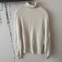 BEAUTY&YOUTH 白ニット　タートルネック M