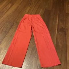 GU レッド ワイドパンツ