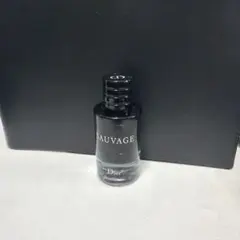 Dior SAUVAGE オードゥ トワレ 10ml ミニボトルのサムネイル