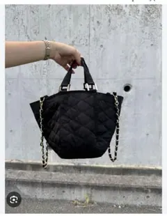 ソレイル撥水ダブルチェーンバックブラック キルティング　トートバッグ