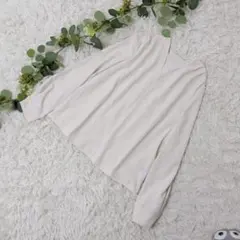 美品❗️ SHEIN シーイン S アイボリー Vネック とろみブラウス 長袖