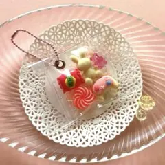 キャンディーバッグ　ガチャ詰めポーチ　うさぎ　ピンク　赤　ゲーム　お菓子　推し色