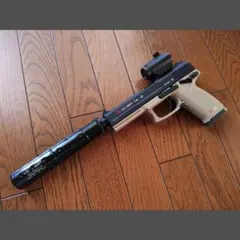 SOCOM Mk23 ロング インナーバレル ドットサイト付（ タン カラー ）のサムネイル