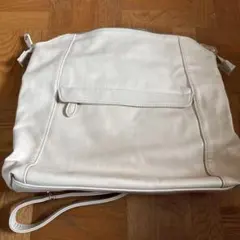 イアパピヨネ 2WAY リュック ショルダーバッグ ホワイトのサムネイル