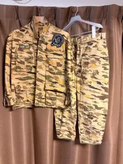 米軍 実物 放出品 PCU LEVEL4 AOR2 LARGE 上下セット - メルカリ