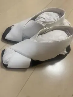 新品　コムサマチュア　サンダル　M