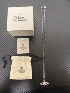 Vivienne Westwood ネックレス
