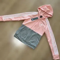 新品タグ付き　adidas フルジップパーカー DZ6247 ピンク/グレー　Mのサムネイル