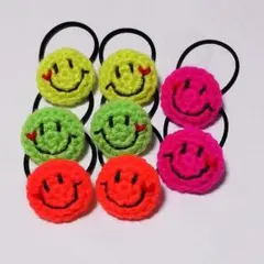 ハンドメイド　にこちゃん　ヘアゴム　8個セット　編み物　毛糸　12