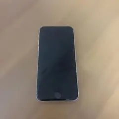 Apple iPhone SE 本体 ホワイト