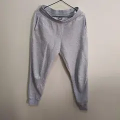 グレー　スウェット