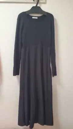 ナチュラルビューティーベーシック ニットサテンドッキングワンピース