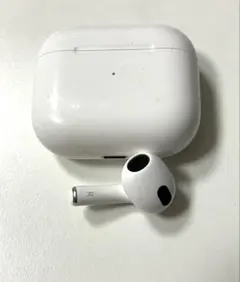 h*h様 AirPods 第三世代 右耳 ケース付き