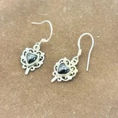 シルバー925 オニキス ハート ピアス 透かし模様 アラベスク フックピアス