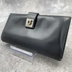 【美品】Ferragamo　フェラガモ　折り財布　ブラック　レザー　ガンチーニのサムネイル