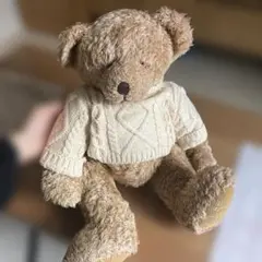 ベージュのクマのぬいぐるみ セーター付き 約30cm