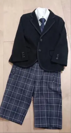 美品 BeBe コムサイズム スーツ 110 フォーマル