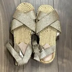 グリッターゴールド クロスストラップサンダル