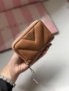 ブラウン キルティング 二つ折り財布