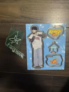 PLAVE YEJUN イェジュン かくれんぼ アクスタ 缶バッジ まとめ売り PLAVE かくれんぼ アクリルスタンド イェジュンYEJUN - メルカリ