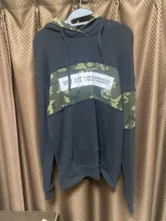 フード付きパーカー 黒/迷彩　サイズM