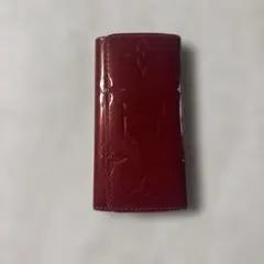Louis Vuitton ヴェルニ ミュルティクレ4（キーケース）