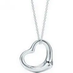 大人気！オープンハート型ネックレス