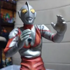 帰ってきたウルトラマン（ウルトラマンジャック） フィギュア　重厚塗装 帰ってきたウルトラマン（ウルトラマンジャック） フィギュア 重厚塗装