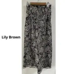 Lily Brown 花柄刺繍フレアスカート サイズ0(S) リリーブラウンのサムネイル