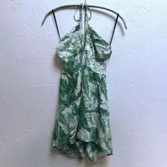 ボタニカル柄　ロンパースのサムネイル