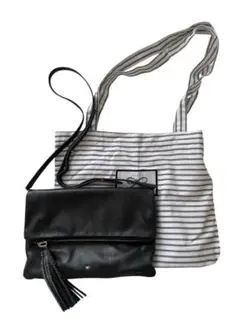 アニヤハインドマーチ　レザー　ブラックショルダーバッグ