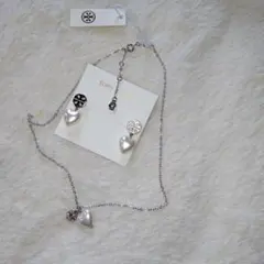 Tory Burch ハート型パールネックレス