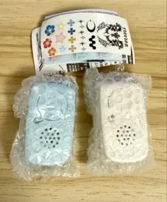 ガチャ なつかしのガラケーマスコット 2 種セット　ホワイト　ブルー