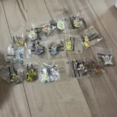 ディズニーピンバッジセット 16個